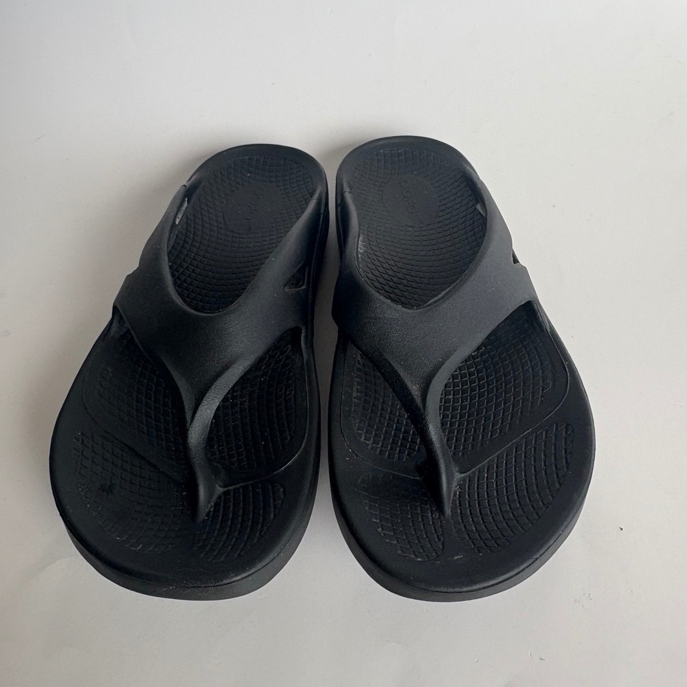 OOFOS Original Recovery Sandals Black Thong Flip Flops Men 7 Women 9 EU 40 - Picture 3 of 8